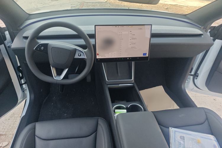 Used Tesla Model Y 2026 Rear-Drive Model
