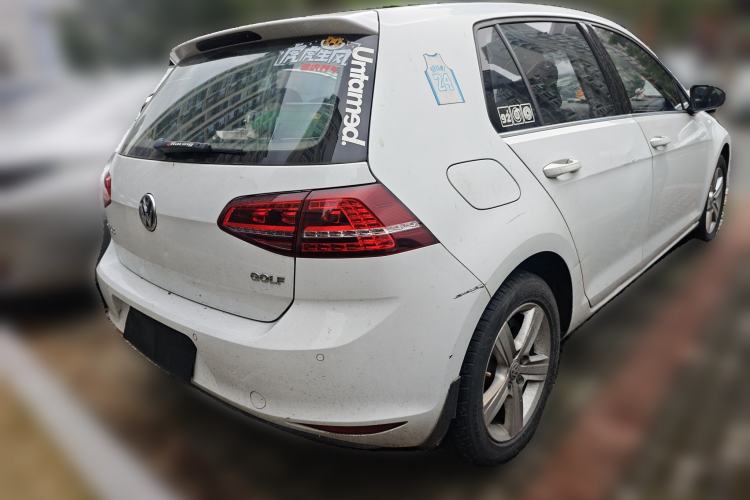 Used Volkswagen Golf 2017 1.6L Automatic Comfort Million-Vehicle Anniversary Edition
