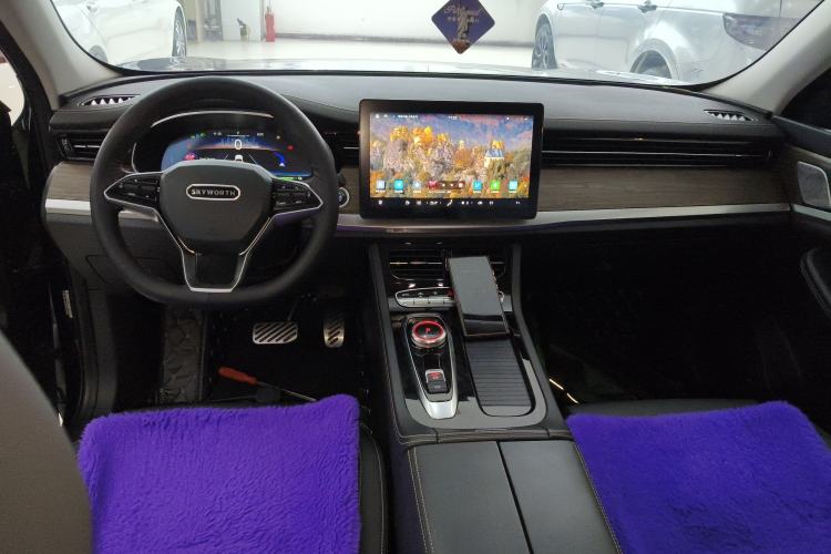 Used Skyworth HT-i 2024 Struggle Edition
