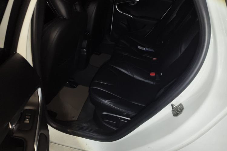 Used Volvo V40 2014 2.0T Zhiya Edition