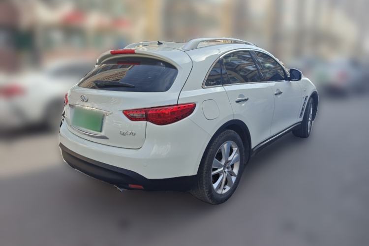 Used Infiniti QX70  Rear Right 45 Deg
