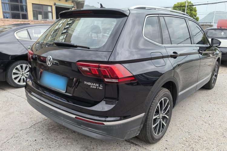 Used Volkswagen Tiguan L 2017 330TSI Automatic Two-Wheel Drive Luxury Edition