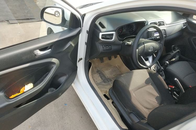 Used Hyundai Verna (older generation) 2020 1.4L Manual GL Refreshed Edition
