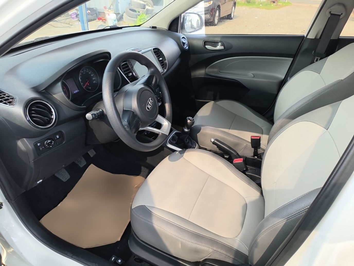 Interior delantero