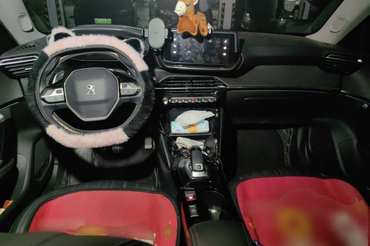 Used Peugeot 2008 2020 230THP 3D ZhenShang Edition Center Console