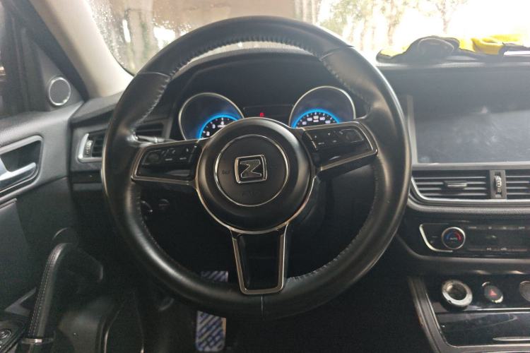 Used Zotye T600 2016 Sports Edition 1.5T Manual Luxury Model Steering Wheel