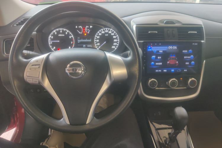 Used Nissan Tiida 2021 1.6L CVT Cool Edition
