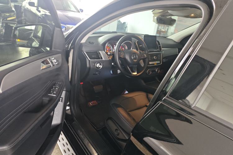 Used Mercedes-Benz GLE Coupe 2018 GLE 320 4MATIC Coupe SUV
