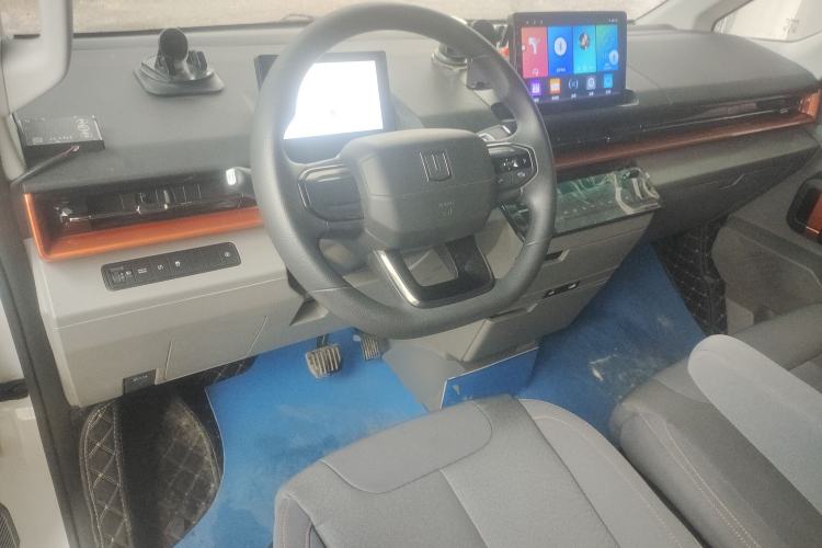 Used Farizon Super VAN 2025 Model Wealth Creation Version—Long Wheelbase High Roof 106kWh Center Console