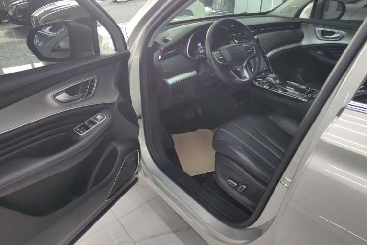 Used Roewe RX5 MAX 2021 Supreme Series 400TGI Automatic Luxury Cabin Edition