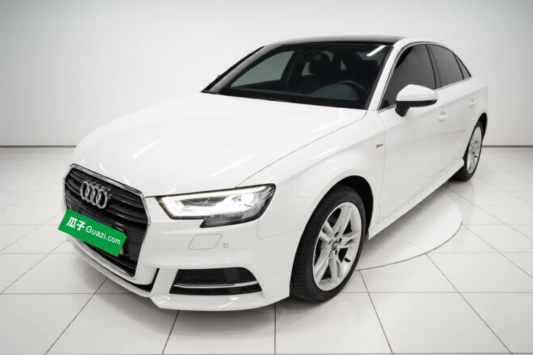 Used Audi A3 2019 Limousine 35 TFSI Fashion Edition China V standard