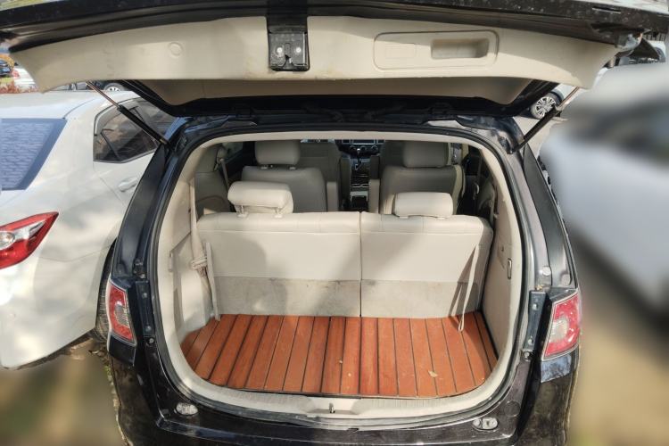 Used Mazda 8 2011 2.3L Deluxe Edition Trunk