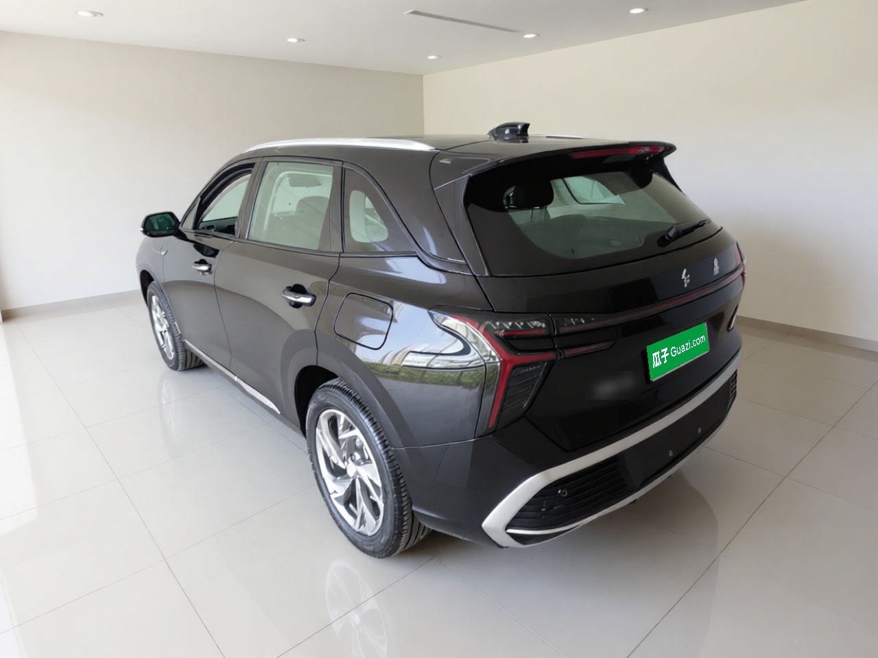 Hongqi HS3 PHEV 2025 Model 125km Jingwei 2 Millionth Anniversary Edition — снимка 4