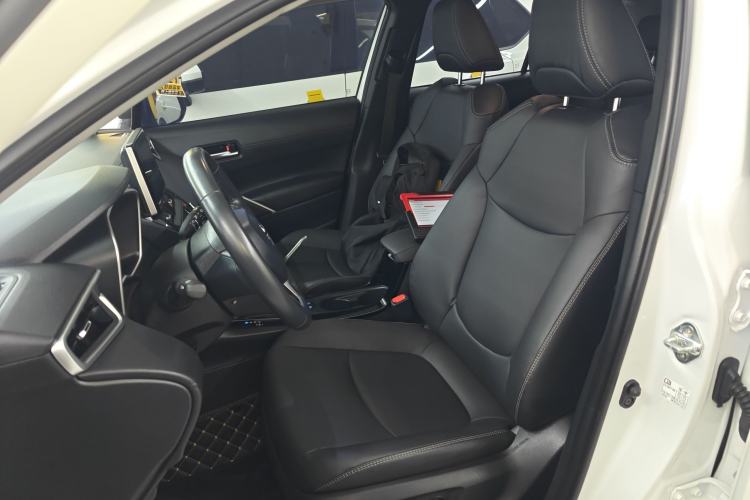 Used Toyota Corolla Cross 2022 2.0L Deluxe Edition Left Front Seat