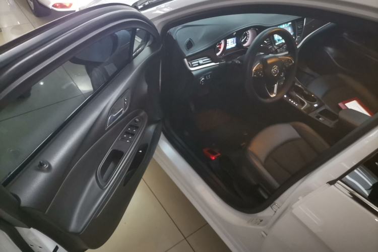 Used Buick Verano 2019 Sedan 20T Dual-Clutch Leading Model
