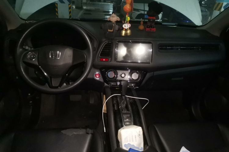 Used Honda Vezel 2017 1.8L CVT Front-Wheel Drive Pioneer Edition Center Console