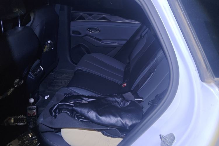 Used BYD Qin L 2025 DM-i Smart Drive 80KM Leading Model