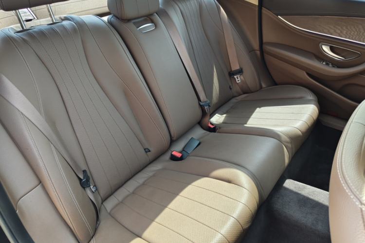 Used Mercedes-Benz E-Class 2021 E 260 L 4MATIC Interior 8