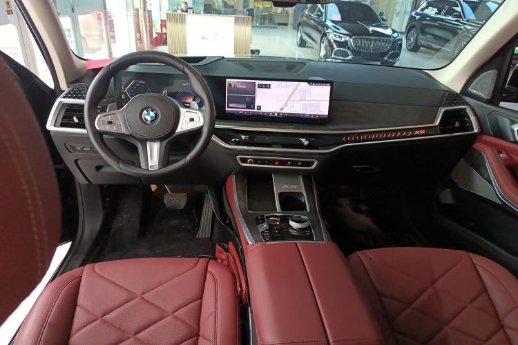 Used BMW X5 2023 xDrive 30Li Luxury M Sport Night Edition Package
