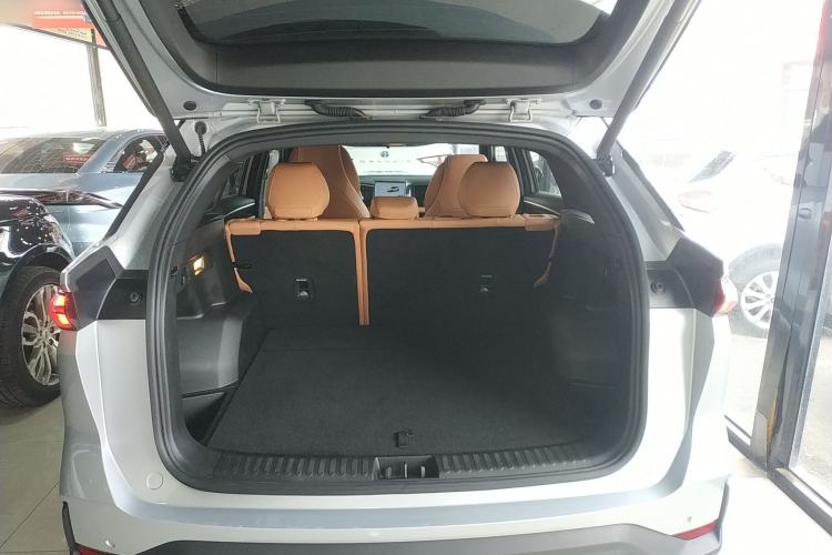 Used Geely Galaxy L7 2025 EM-i 115km Exploration+ Edition Trunk