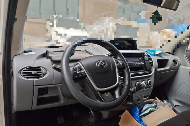 Used SAIC MAXUS Xintu V80 2019 2.5T Classic Edition 6-Speed Manual – Aoyuntong Short Wheelbase Mid-Height Design 5/6 Seats