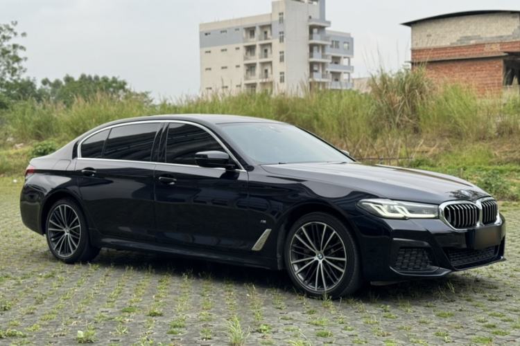 Used BMW 5 Series 2021 Facelifted 530Li Leading Edition M Sport Package
