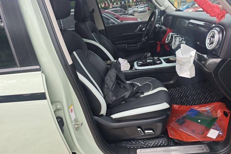 Used Tank 300 2021 City Edition 2.0T—Truly Stylish
