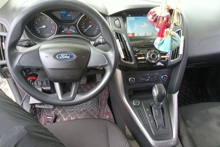 Used Ford Focus 2017 Hatchback 1.6L Automatic Comfort Plus SmartDrive Edition
