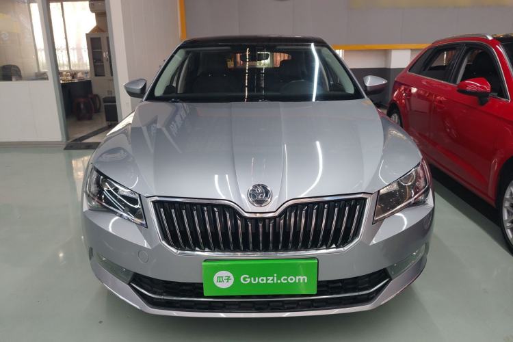 Used Skoda Superb 2016 TSI330 DSG Innovation Edition
