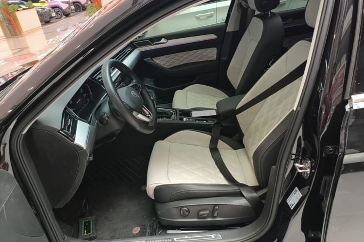 Used Volkswagen Magotan 2023 2 Million Units Commemorative Edition 330TSI DSG Luxury Version
