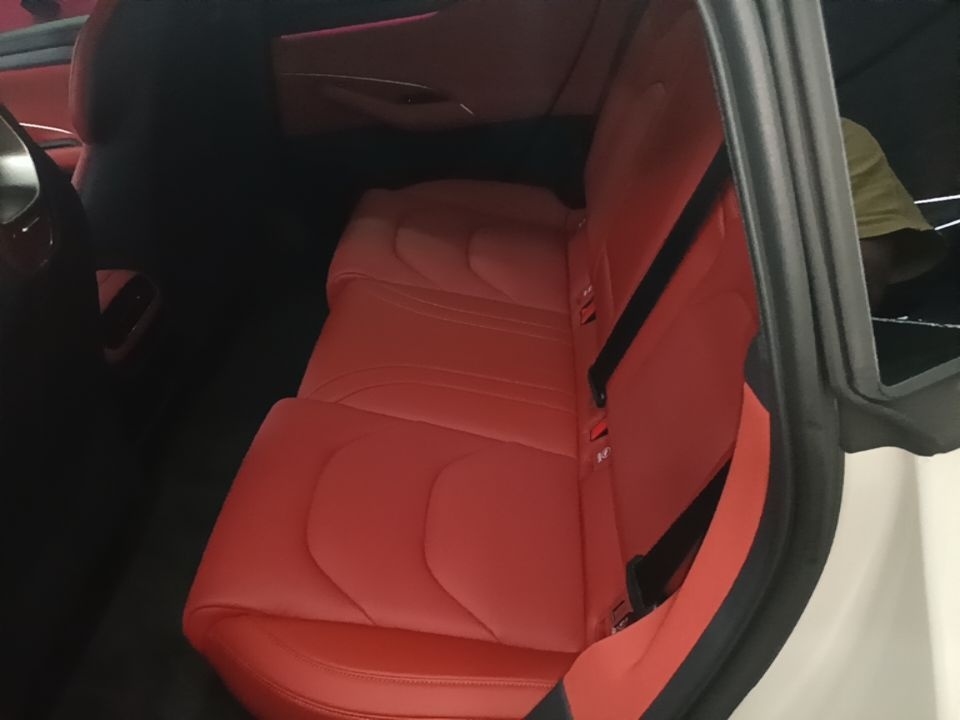 Xiaomi Auto SU7 2024 Rear-Drive Standard Founder Edition — снимка 20