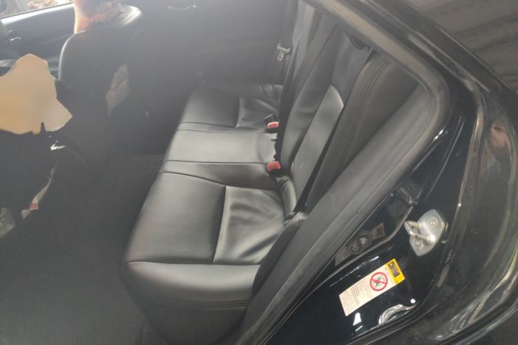 Used Toyota Reiz 2010 2.5S Fengdu Jinghua Edition Left Rear Seat