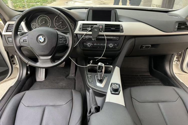 Used BMW 3 Series 2015 316Li Fashion Model