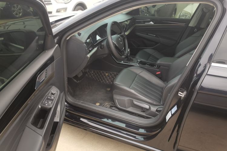 Used Volkswagen Passat 2020 Revised Version 280TSI Business Edition China VI Standard Driver Seat