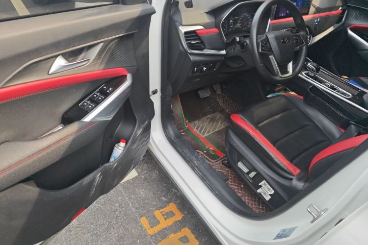 Used SOL X8 2021 300T DCT Leading Smart Connectivity Version 7 Seats