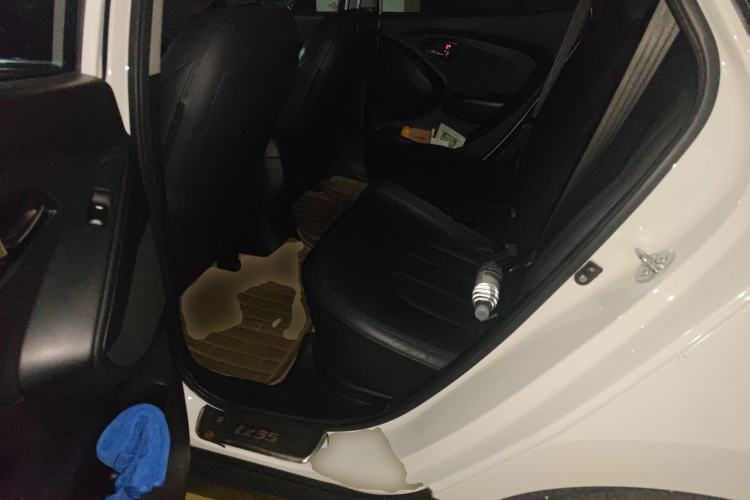 Used Hyundai ix35 2010 2.0L Automatic Two-Wheel Drive Elite Edition GLS Left Rear Seat