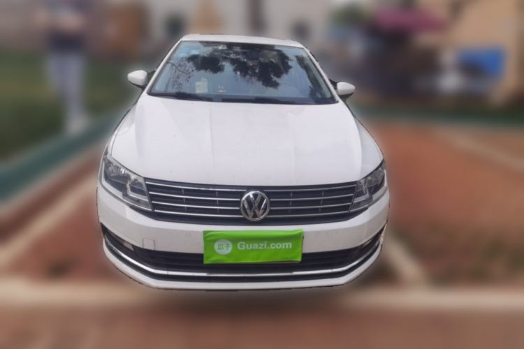 Used Volkswagen Lavida 2015 1.6L Manual Comfort Edition
