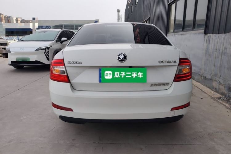 Used Skoda Octavia 2017 1.6L Automatic Chuanxing Edition Rear