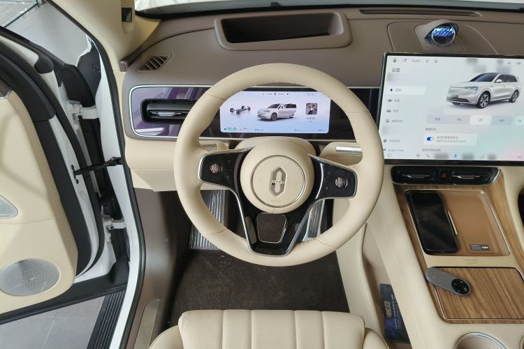 Used Hima AITO M7 2026 Model Range-Extending Pro+ All-Wheel Drive 5-Seater Version Steering Wheel