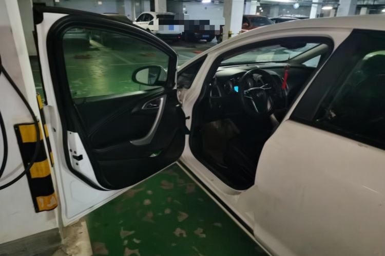 Used Buick GT 2011 GT 1.6T Fashion Sport Edition Leather Model
