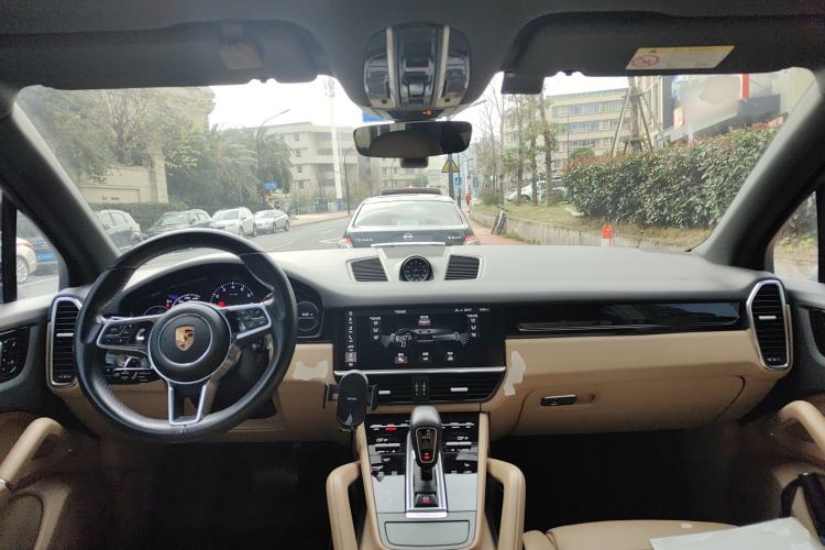 Used Porsche Cayenne 2018 Cayenne 3.0T Center Console