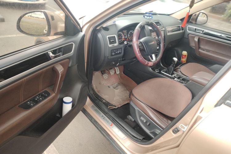 Used Yema T70 2016 Upgraded Model 1.5T Manual Luxury Version
