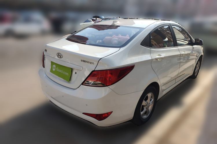 Used Hyundai Verna (older generation) 2014 1.4L Automatic Smart GLS Rear Right 45 Deg