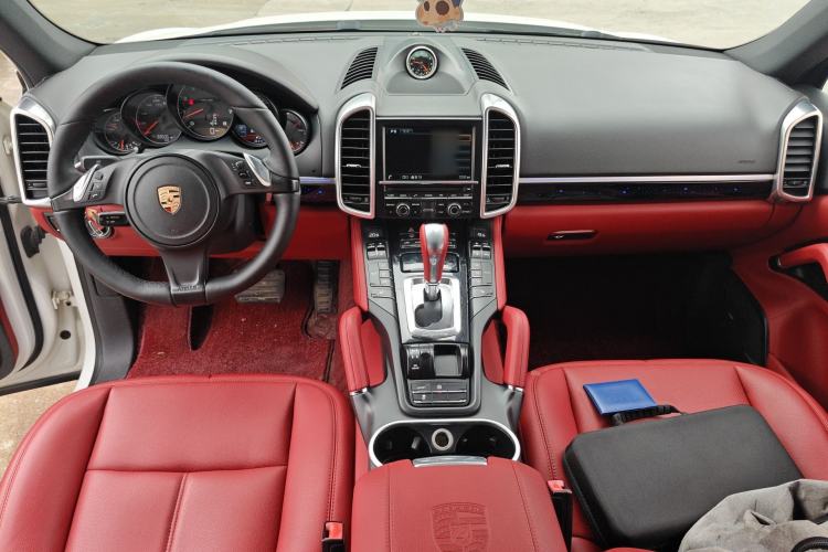 Used Porsche Cayenne 2014 3.6T Automatic Transmission U.S. Specification
