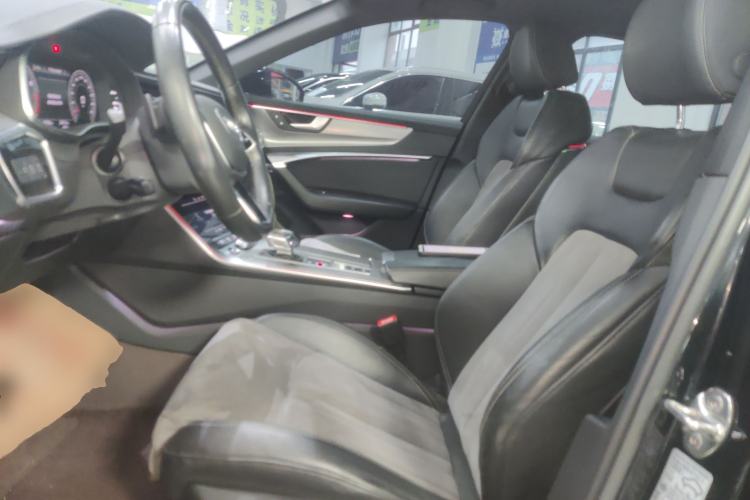 Used Audi A6L 2022 40 TFSI Luxury Dynamic Model
