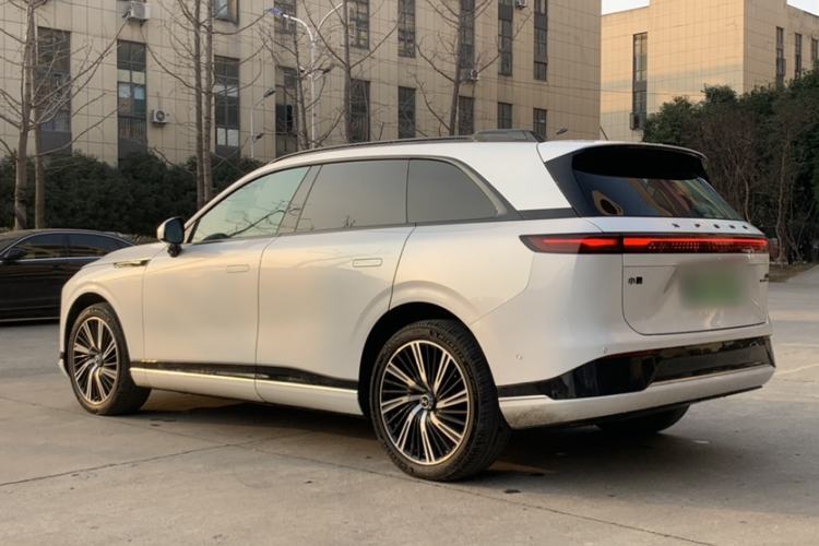 Used XPeng G9 2022 650 Performance Edition Max Exterior 11