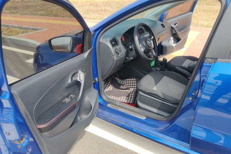 Used Volkswagen Polo 2013 1.4L Manual Fashion Edition