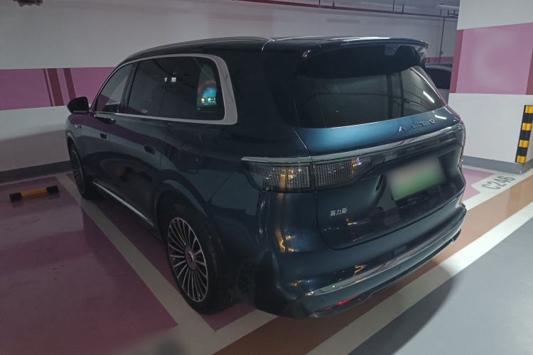 Used Hima AITO M8 2025 Extended-Range Ultra Version 53.4 kWh 5-Seater Edition Exterior 2