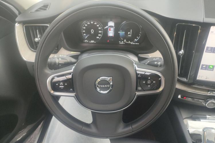 Used Volvo XC60 New Energy 2020 T8 eDrive Hybrid Luxury Edition
