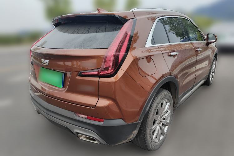 Used Cadillac XT4 2018 28T Two-Wheel Drive Leading Sport Model Rear Right 45 Deg